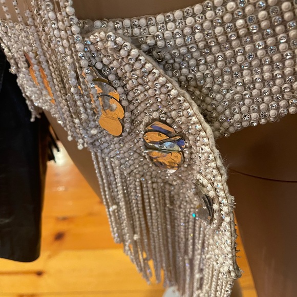 Bellydance costume white rhinestones and mirrors. Hand made by Marliza Pons 32D - Picture 10 of 13